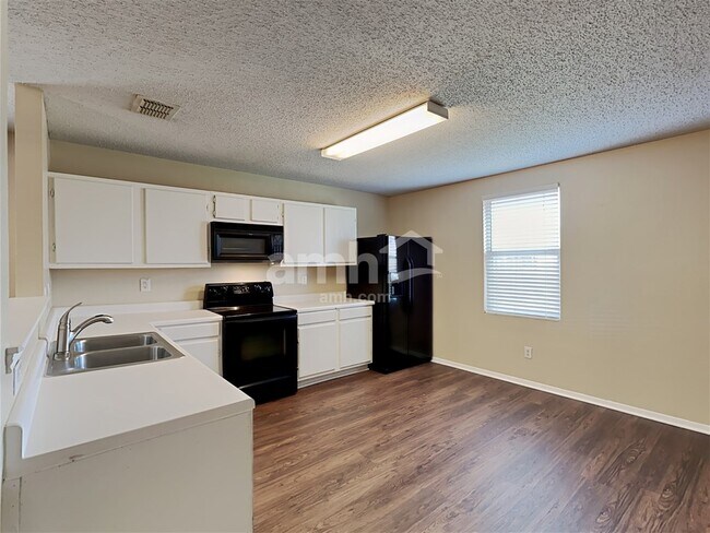 Photo - 5161 Cliff Oaks Dr