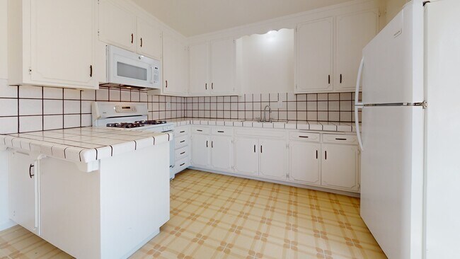 Photo - 201 Benjamin Ave House