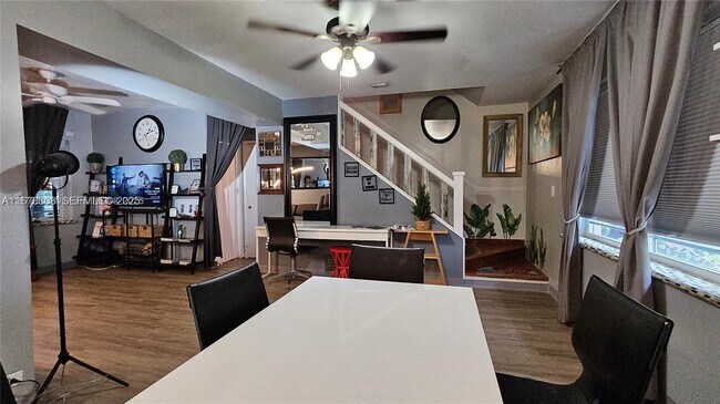 Photo - 3600 S Le Jeune Rd Unidad 3600