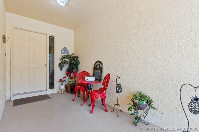 2987 Bent Pine Dr