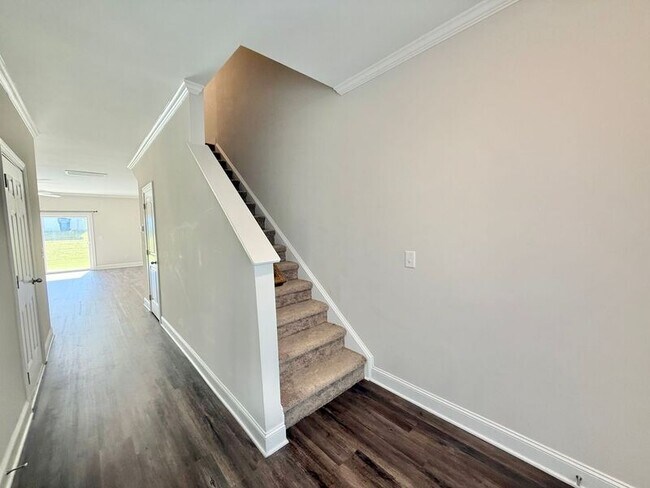 Photo - 6924 Thalweg Dr