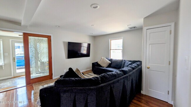 Photo - 107 Bond Ave