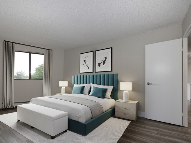 Photo - 110 Highview Avenue East