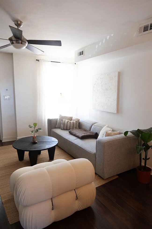 Photo - 1810 Idlewood Ave