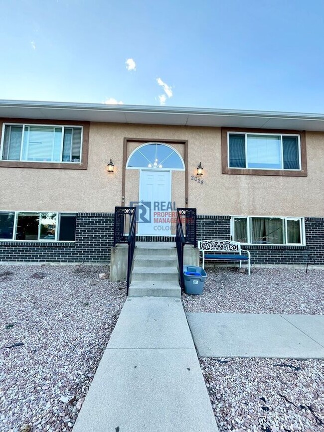 Photo - 2028 Friendship Pl