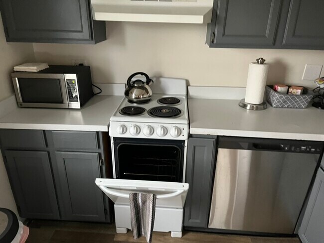 Photo - 424 Creek Farm Road Unit 1BD Studio  2