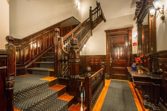 Photo - 1642 Commonwealth Ave