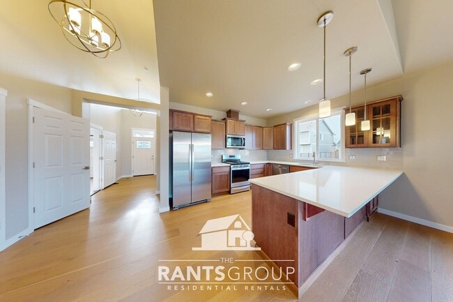 Photo - Newer Rambler in Hawks Prairie! Easy JBLM Commute!