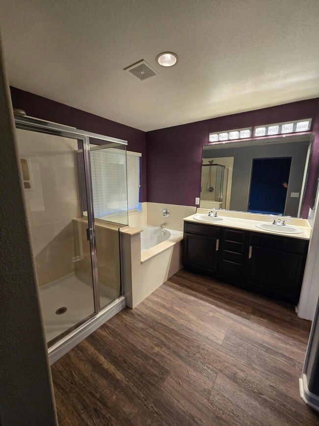 Photo - 2761 Whitney Dr