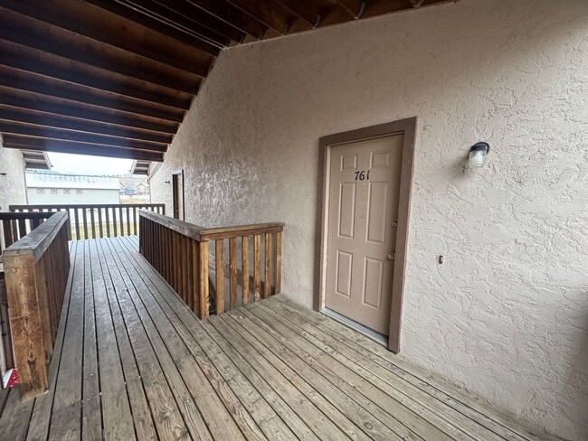 Photo - 761 W 24th St Unit 761 MEY