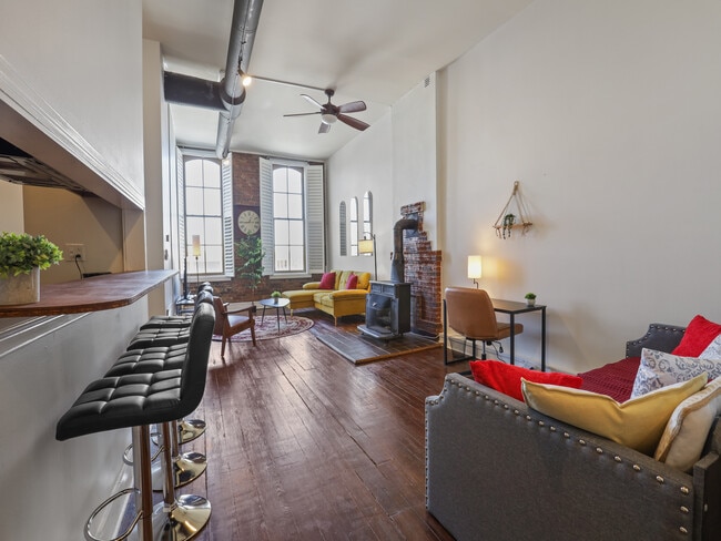 Photo - 66 S Front St Unit 21