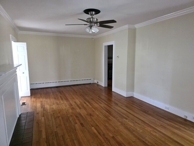 Photo - 3 Bed 3 Bath Home Downtown Mount Airy