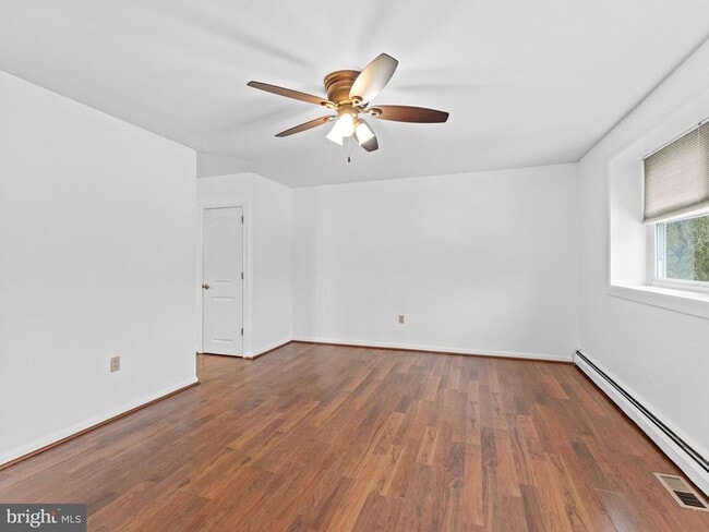 Photo - 912 Bergen St