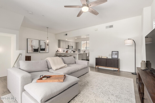 Photo - 2315 N 52nd St