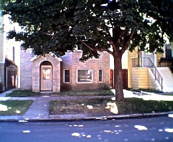 Building Front - 3755 N Christiana Ave Unit 2