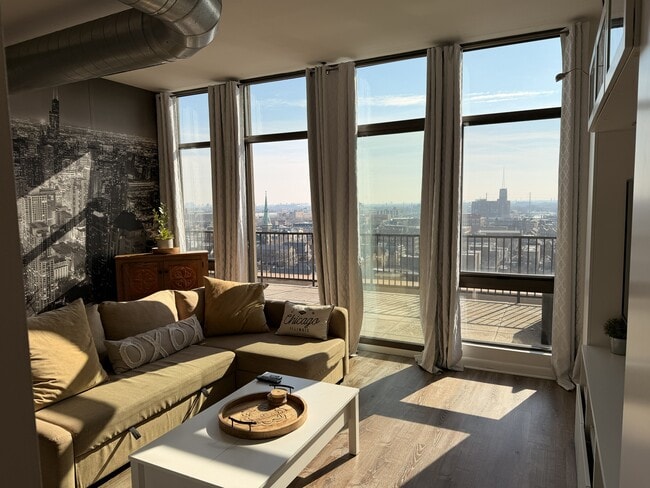 Photo - 1550 S Blue Island Ave Unit 1208