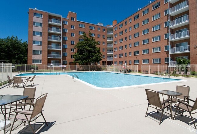 Building Photo - Marlow Garden and Towers Rental