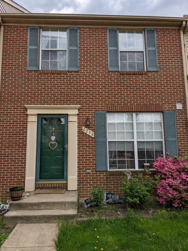 Entry - 6250 Deep River Canyon