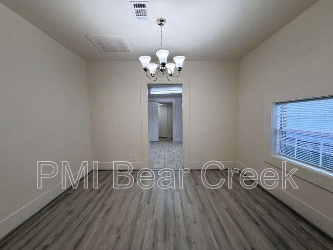 Photo - 3014 Rosalie St