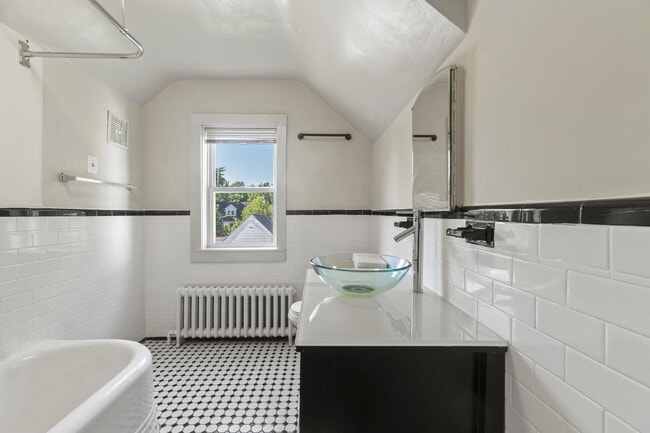 Photo - 4611 Knox Rd