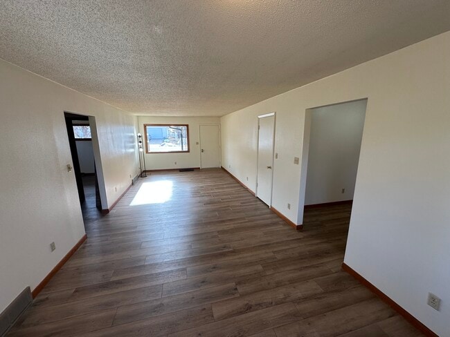 Photo - 809 2nd Ave NE