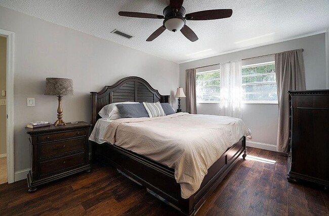 Photo - 9781 Lake Georgia Dr