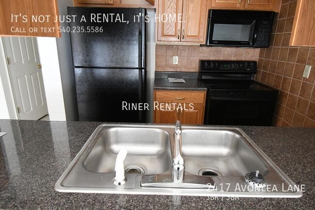 Photo - 2417 Avonlea Ln