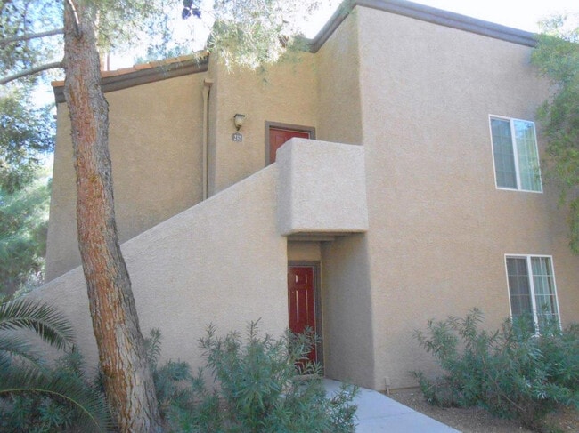 Photo - Spacious 1st Floor Condo at The Lakes