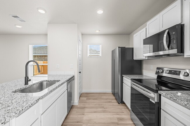 Photo - Charming Cottage in Frenship ISD!