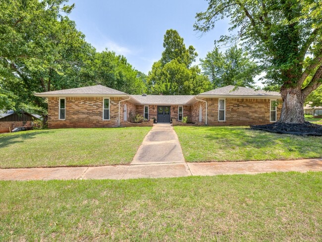 Building Photo - 1908 E Willow Creek Terrace