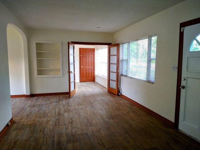 Photo - 3300 St Johns Ave