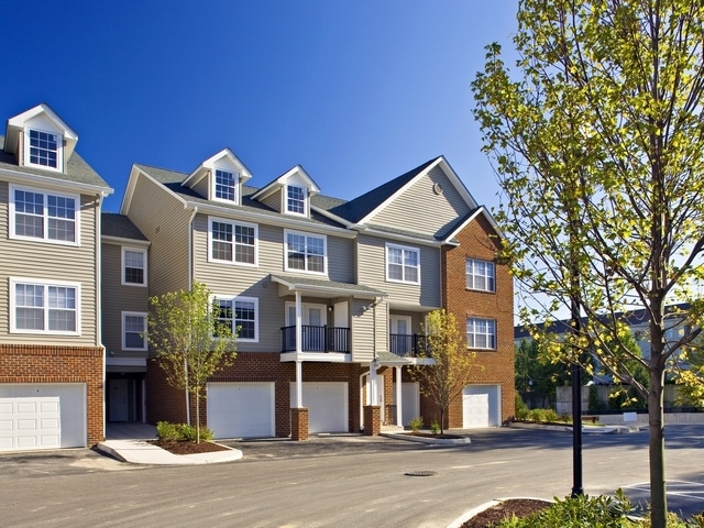 Huntington Townhomes - Huntington Townhomes