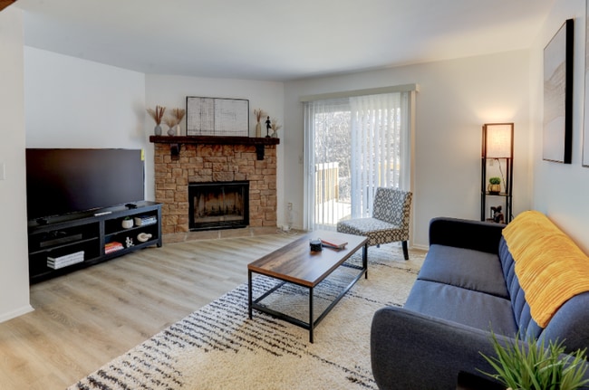 Photo - 2911 Eaton St