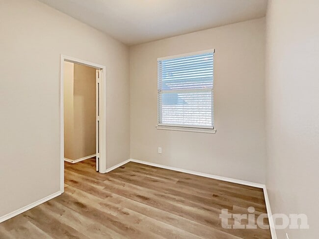 Photo - 716 Courson Dr