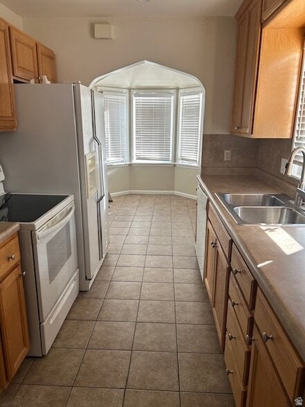 Photo - 680 W 4800 S