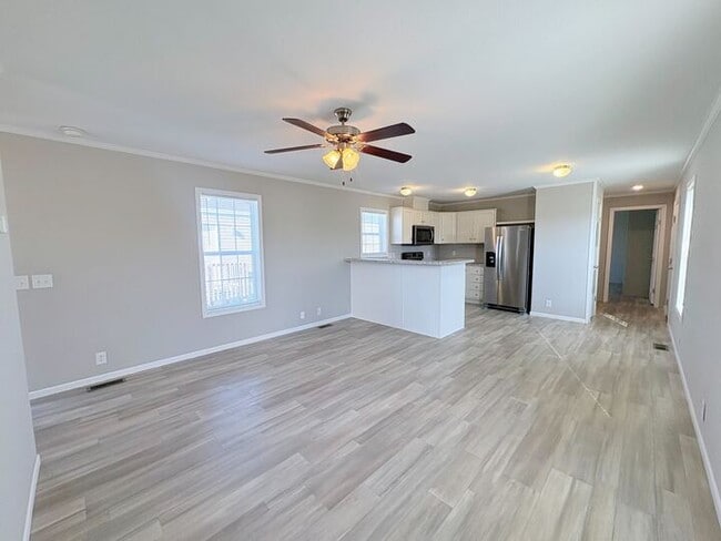 Photo - 10610 State Rte 762