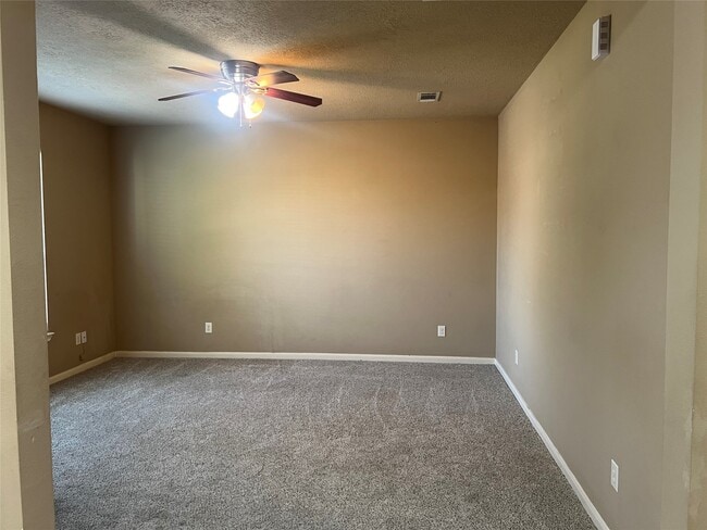 Photo - 107 Avenue C