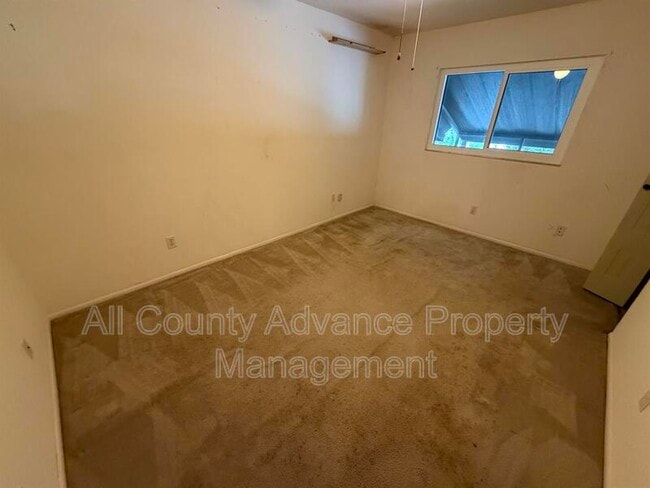 Photo - 2751 S Pines Dr