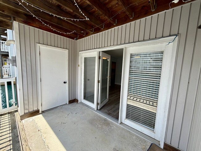Photo - Welcome to Waters Edge Condos!
