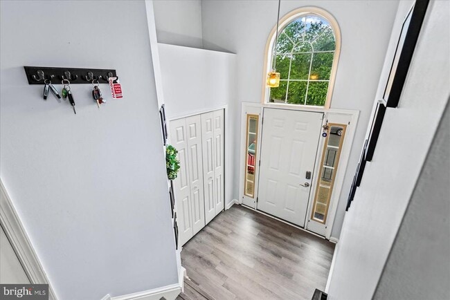 Building Photo - 506 Ben Neuis Pl Rental