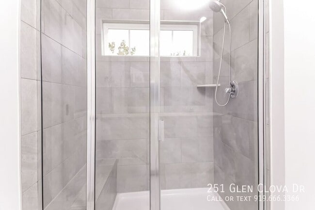 Photo - 251 Glen Clova Dr