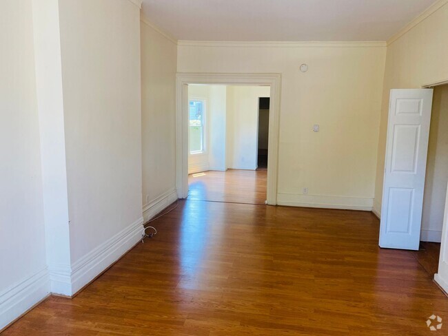 Building Photo - 362 Clinton Ave Unit 1st Floor Rental