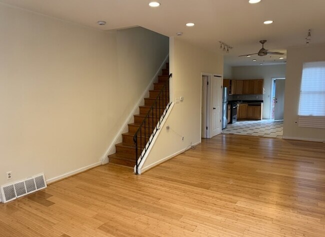 Photo - 1809 W Thompson St