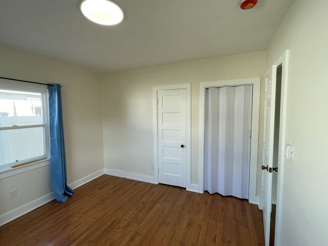 10122 Imperial Ave