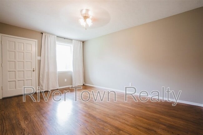 Photo - 4415 E Mallory Ave