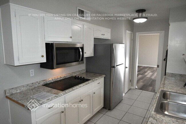 Photo - 3401 W Belmont Ave