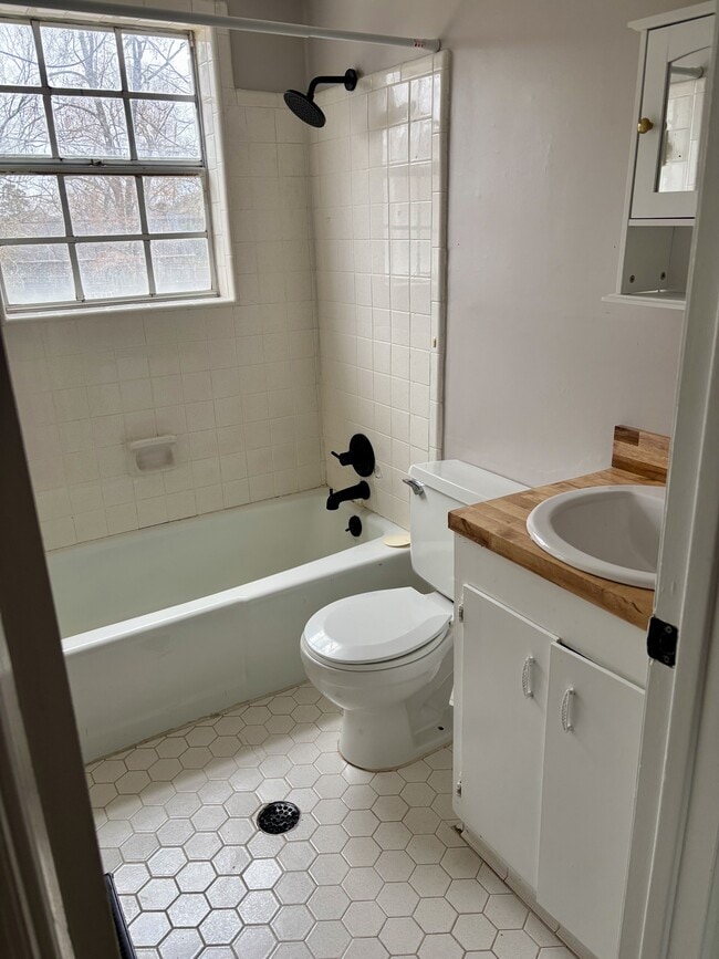 Photo - 242 Lake Dr Unit 1