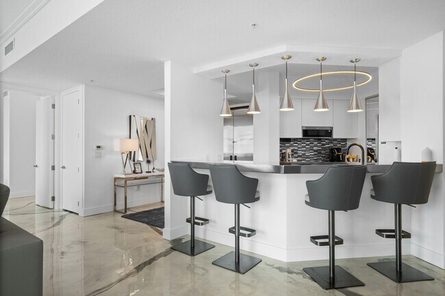 Photo - 347 N New River Dr E Unit Ph7