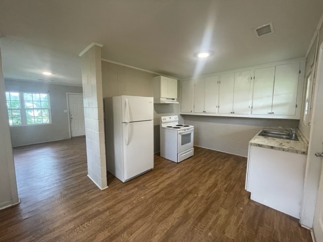 Photo - 400 Dixon St