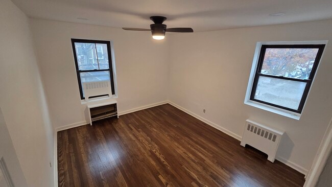 Bedroom - 165 Vroom St Unit 2J